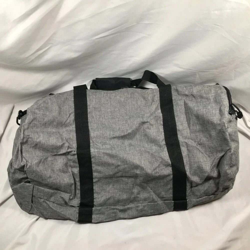 NFL Chicago Bears Gray Duffel Bag Zip Closure Shoulder Strap Handles 24
